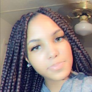 Meet your Posher, Shayla